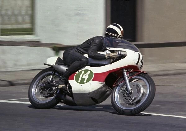 Phil read and yamaha at the TT